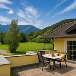 Appartementhaus * Flattach