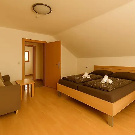 Appartementhaus 公寓